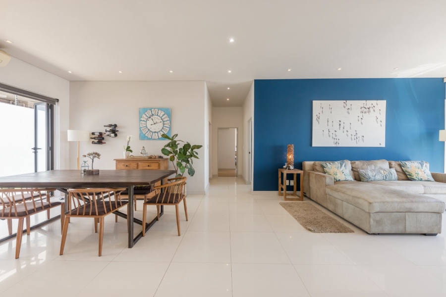 4 Bedroom Property for Sale in Green Point Western Cape